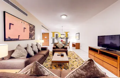 Apartment - 2 Bedrooms - 3 Bathrooms for rent in Golden Sands 10 Hotel Apartments - Mankhool - Bur Dubai - Dubai