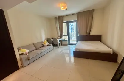 Apartment - Studio - 1 Bathroom for rent in 29 Burj Boulevard - Downtown Dubai - Dubai