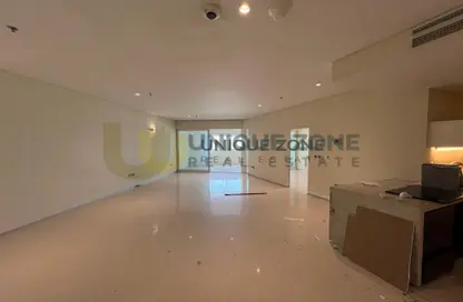Apartment - 1 Bedroom - 2 Bathrooms for rent in Trade Center Hotel Apartments - Sheikh Zayed Road - Dubai