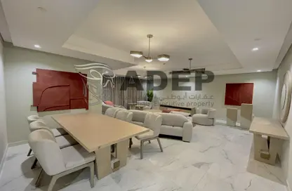 Apartment - 2 Bedrooms - 2 Bathrooms for rent in Al Maryah Island - Abu Dhabi