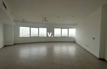 Apartment - 2 Bedrooms - 2 Bathrooms for rent in Blue Tower - Sheikh Zayed Road - Dubai