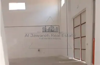 مستودع - استوديو - 2 حمامات للايجار في المنطقة الصناعية 2 - منطقة الإمارات الصناعية الحديثة - أم القيوين