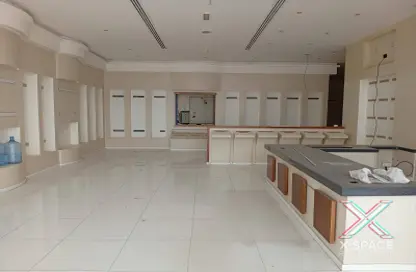 Show Room - Studio - 4 Bathrooms for rent in Al Quoz 3 - Al Quoz - Dubai