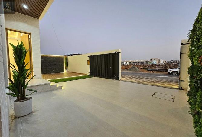 15977087 - Property Image 2