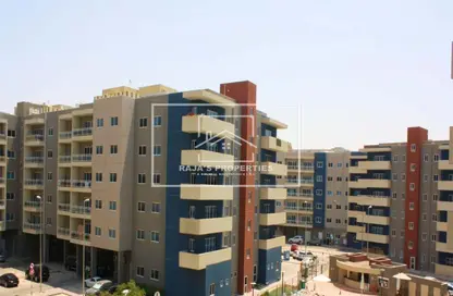 Apartment - 1 Bedroom - 2 Bathrooms for rent in Tower 30 - Al Reef Downtown - Al Reef - Abu Dhabi