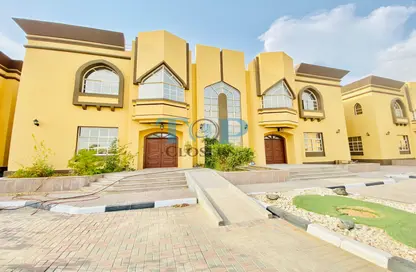 Villa - 4 Bedrooms - 5 Bathrooms for rent in Al Mnaizlah - Falaj Hazzaa - Al Ain