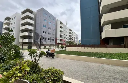 Apartment - 1 Bedroom - 2 Bathrooms for sale in Tower 34 - Al Reef Downtown - Al Reef - Abu Dhabi