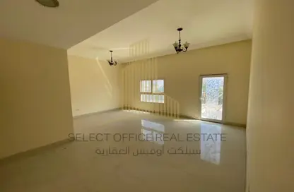 صورة لـ غرفة فارغة فيلا - 5 غرف نوم للايجار في مدينة شخبوط - أبوظبي ، صورة رقم 1