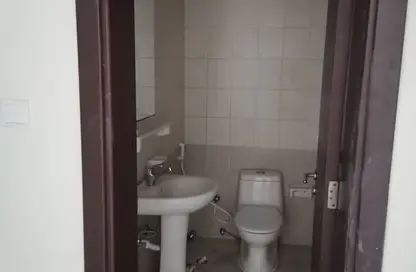 Apartment - 2 Bedrooms - 2 Bathrooms for rent in Ibtikar 2 - Al Majaz 2 - Al Majaz - Sharjah