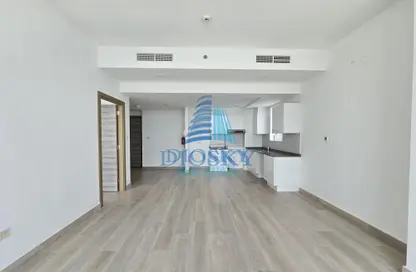 Apartment - 1 Bedroom - 1 Bathroom for rent in Bloom Towers C - Bloom Towers - Jumeirah Village Circle - Dubai