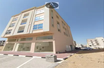 عمارة بالكامل - استوديو - 8 حمامات للبيع في العالية - عجمان