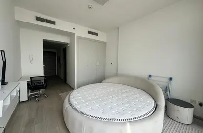 Apartment - Studio - 1 Bathroom for rent in Bloom Towers C - Bloom Towers - Jumeirah Village Circle - Dubai