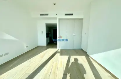 شقة - 1 حمام للايجار في بلوم تاورز بي - ابراج بلووم - الضاحية 10 - قرية الجميرا سركل - دبي