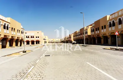 Villa - 2 Bedrooms - 3 Bathrooms for rent in Zone 8 - Hydra Village - Abu Dhabi
