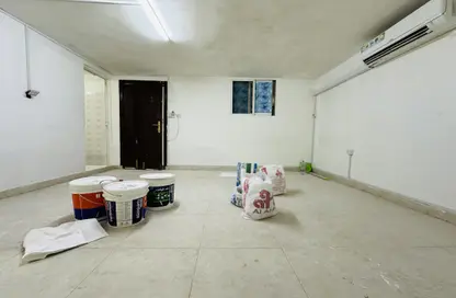 Apartment - Studio - 1 Bathroom for rent in Al Khalidiya - Abu Dhabi