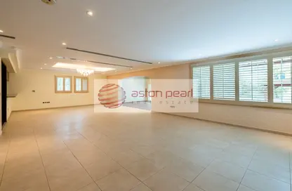 Villa - 4 Bedrooms - 5 Bathrooms for rent in Legacy - Jumeirah Park - Dubai