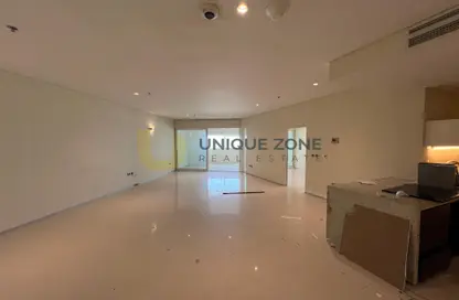Apartment - 1 Bedroom - 2 Bathrooms for rent in Trade Center Hotel Apartments - Sheikh Zayed Road - Dubai