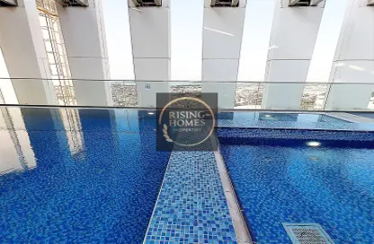 Pool image for: Apartment - 2 Bedrooms - 4 Bathrooms for rent in The View - Danet Abu Dhabi - Abu Dhabi, Image 1
