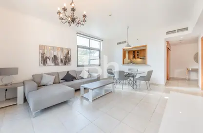 Apartment - 2 Bedrooms - 2 Bathrooms for rent in The Links East Tower - The Links - The Views - Dubai