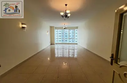 Apartment - 3 Bedrooms - 4 Bathrooms for rent in New Al Taawun Road - Al Taawun - Sharjah