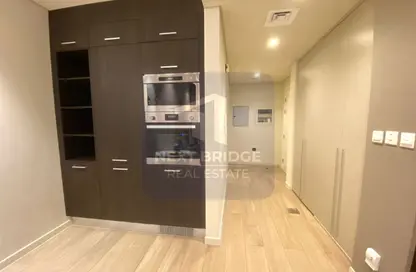 Apartment - Studio - 1 Bathroom for rent in Park View Tower - Jumeirah Village Circle - Dubai