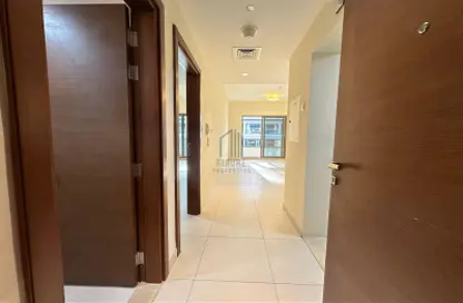 صورة لـ ردهة-ممر شقة - غرفة نوم - 2 حمامات للبيع في الجداف - دبي ، صورة رقم 1