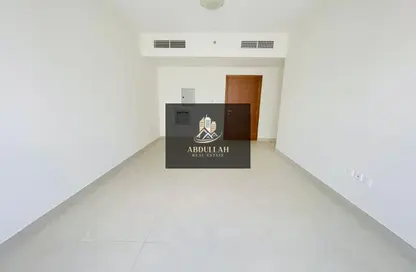 شقة - 2 غرف نوم - 3 حمامات للايجار في سراب 2 - الجادة - الشارقة