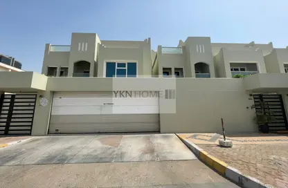 Villa - 4 Bedrooms - 5 Bathrooms for rent in Cornich Al Khalidiya - Al Khalidiya - Abu Dhabi