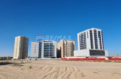 Land - Studio for sale in Dubai Land Residence Complex - Dubai