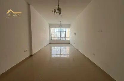 شقة - 2 غرف نوم - 3 حمامات للايجار في شارع التعاون الجديد - التعاون - الشارقة شقة - 2 غرف نوم - 3 حمامات للايجار في شارع التعاون الجديد - التعاون - الشارقة