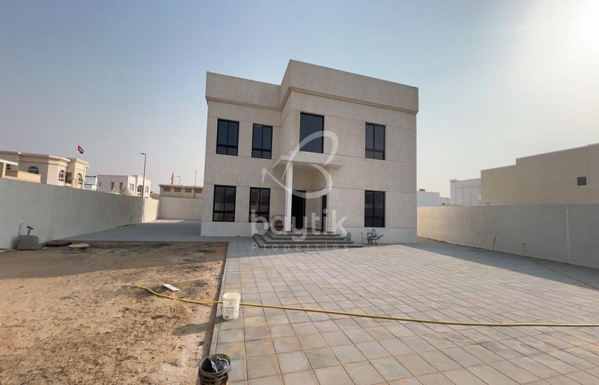 Villa for Rent in Al Khawaneej 2 6 bedroom Available for rent in Umm