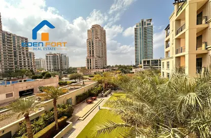 Apartment - 2 Bedrooms - 3 Bathrooms for sale in Travo Tower B - Travo - The Views - Dubai