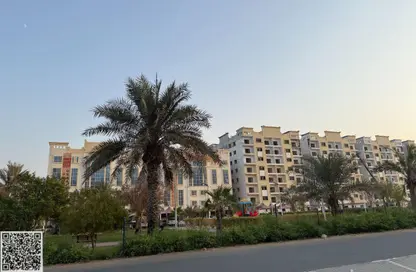 شقة - 2 غرف نوم - 3 حمامات للبيع في قرية الاميرة - الياسمين - عجمان