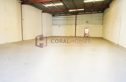 Warehouse - Studio - 1 Bathroom for rent in Al Khabisi - Deira - Dubai