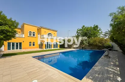 Villa - 5 Bedrooms - 6 Bathrooms for rent in Legacy - Jumeirah Park - Dubai