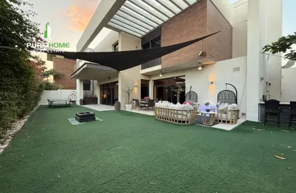 Villa - 4 Bedrooms - 5 Bathrooms for sale in West Yas - Yas Island - Abu Dhabi