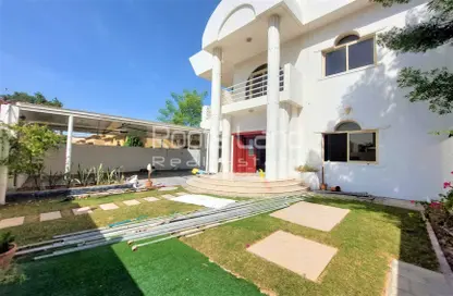 Outdoor House image for: Villa - 4 Bedrooms - 5 Bathrooms for rent in Umm Suqeim 1 Villas - Umm Suqeim 1 - Umm Suqeim - Dubai, Image 1