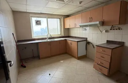 Apartment - 2 Bedrooms - 2 Bathrooms for rent in Queen Tower - Al Qasba - Sharjah