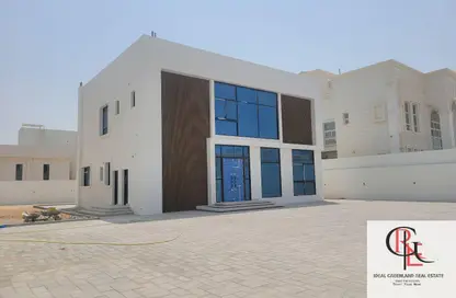 Villa - 5 Bedrooms - 6 Bathrooms for rent in Madinat Al Riyad - Abu Dhabi