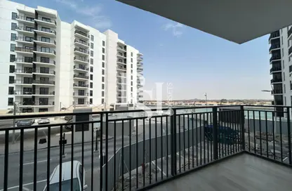 Apartment - 1 Bedroom - 1 Bathroom for sale in Waters Edge - Yas Island - Abu Dhabi