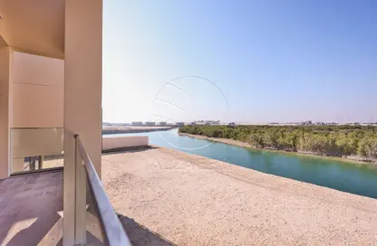 Villa - 5 Bedrooms - 7 Bathrooms for sale in Marsa Al Jubail - Al Jubail Island - Abu Dhabi