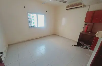 شقة - 1 حمام للايجار في المجرة - الشرق - الشارقة