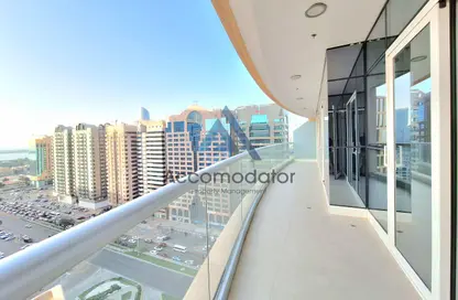 Apartment - 3 Bedrooms - 4 Bathrooms for rent in United Square - Al Khalidiya - Abu Dhabi