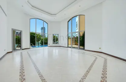 Villa - 4 Bedrooms - 5 Bathrooms for rent in Garden Homes Frond E - Garden Homes - Palm Jumeirah - Dubai
