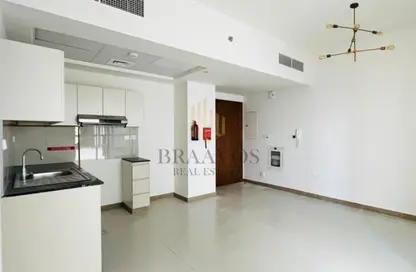 Apartment - 2 Bedrooms - 2 Bathrooms for sale in Binghatti Point - Dubai Silicon Oasis - Dubai