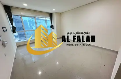 شقة - 1 حمام للايجار في شارع التعاون - التعاون - الشارقة