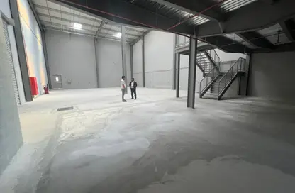 Warehouse - Studio - 1 Bathroom for rent in Al Khabisi - Deira - Dubai