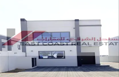 فيلا - 5 غرف نوم - 5 حمامات للايجار في فلل الدانة - شرم - الفجيرة