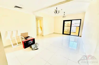 Apartment - 1 Bedroom - 2 Bathrooms for rent in Muwaileh 29 Building - Muwaileh - Sharjah
