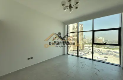 Apartment - 2 Bedrooms - 3 Bathrooms for rent in Sama Al Jaddaf - Al Jaddaf - Dubai